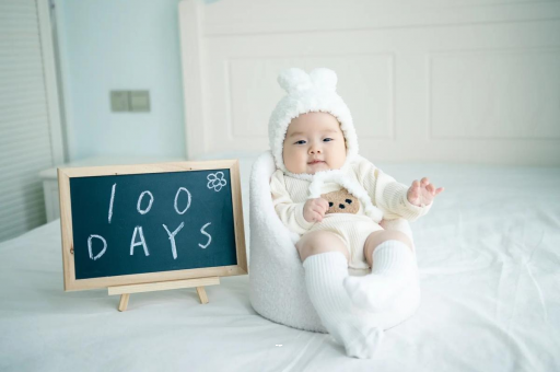 怀化宝宝喝奶哭闹 怀化宝宝喝奶哭闹